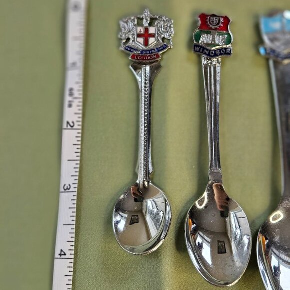 4 Vintage England Travel Souvenir Spoons - London, Windsor, Blackpool & Aberdeen - Picture 10 of 11